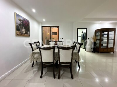 Venta de amplia casa en condominio en Brasil de Mora — Foto 7