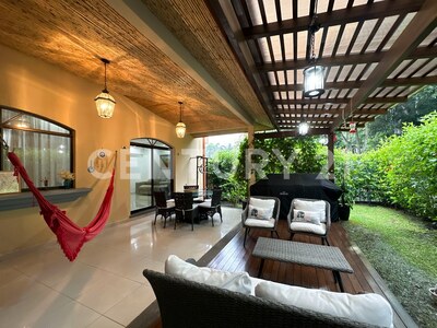 Venta de amplia casa en condominio en Brasil de Mora — Foto 9