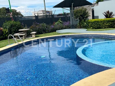 Venta de casa en condominio residencial, situado en Heredia. — Foto 4
