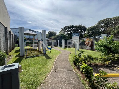 Venta de casa en condominio residencial, situado en Heredia. — Foto 5