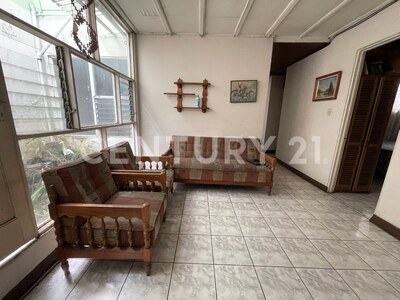 SE VENDE casa para remodelar uso mixto San Francisco de Dos Ríos — Foto 10