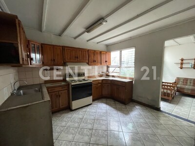 SE VENDE casa para remodelar uso mixto San Francisco de Dos Ríos — Foto 11