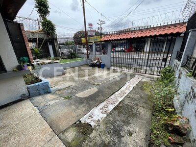 SE VENDE casa para remodelar uso mixto San Francisco de Dos Ríos — Foto 5