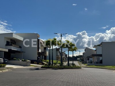 Venta de lote en condominio Santa Emilia, La Ceiba de Alajuela. — Foto 3