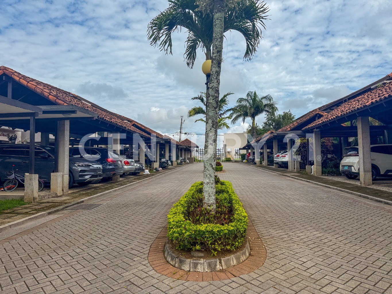 Condo a la venta en Lindora, cerca del Colegio Saint Jude — Foto 2