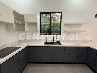 Venta de casa  en Atenas con acceso inmediato a ruta 27. — Foto 7