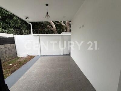 Venta de casa  en Atenas con acceso inmediato a ruta 27. — Foto 16