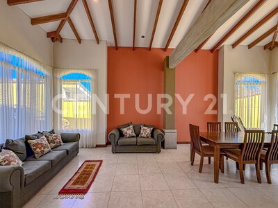 Venta de casa en Santa Ana, Piedades, San José — Foto 8