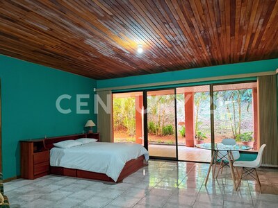 Venta de propiedad con uso mixto en Ciudad Colón — Foto 24