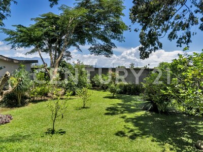 Venta de mansión en exclusivo condominio en Santo Domingo — Foto 32