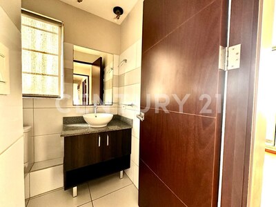 Apartamento en piso 7 con inquilino para inversión  en condominio Bellavista — Foto 11