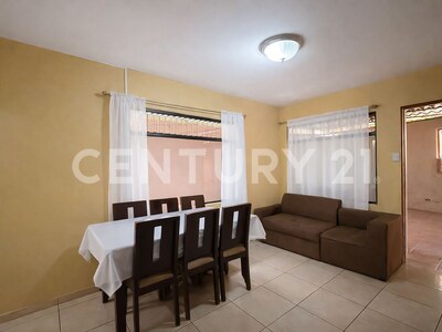 Venta de casa con oficina independiente en Santiago de Puriscal — Foto 3