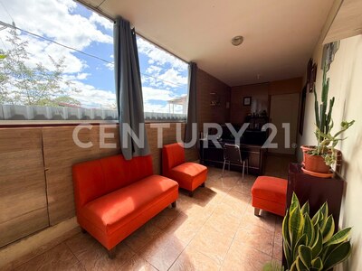 Venta de casa con oficina independiente en Santiago de Puriscal — Foto 13