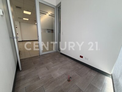 Alquiler de local comercial en primer piso – Torre Mercedes, Paseo Colón — Foto 6