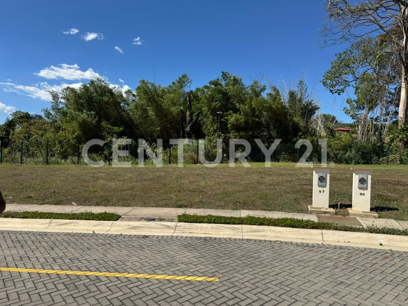 Venta de Lote en Condominio Dulúa en Grecia Alajuela — Foto 2