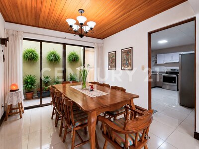 Venta de casa independiente en San Pedro Montes de Oca — Foto 8