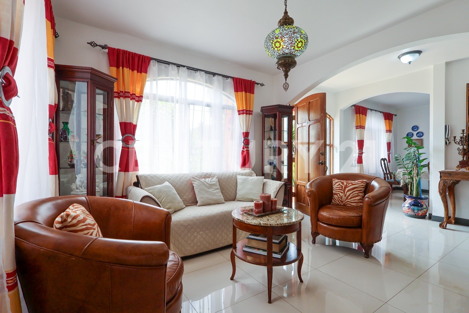 Venta de dos casas en amplio terreno en Escazú — Foto 11