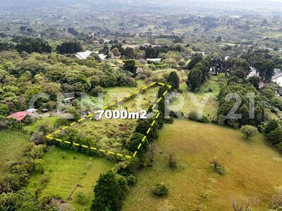 Lote con Potencial Turístico y de Desarrollo en las Montañas de San Isidro de Heredia — Foto 2