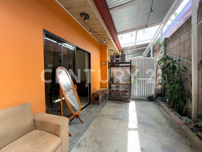 Venta de Apartamentos con amplio terreno en Santo Domingo de Heredia — Foto 17
