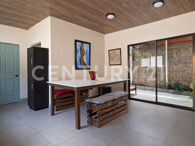 Venta de Apartamentos con amplio terreno en Santo Domingo de Heredia — Foto 4