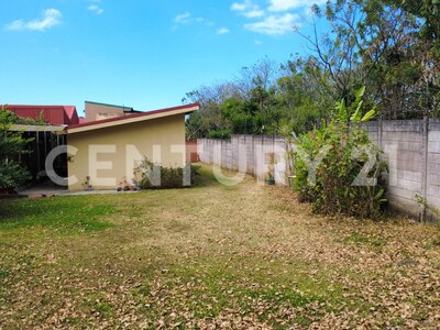 Venta de Apartamentos con amplio terreno en Santo Domingo de Heredia — Foto 21