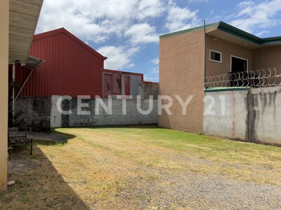 Venta de Apartamentos con amplio terreno en Santo Domingo de Heredia — Foto 20