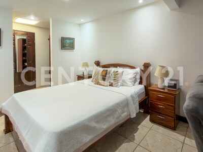 Venta Hermosa casa estilo clásico – Barva Centro — Foto 25