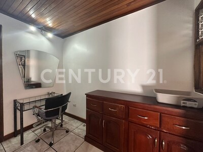Venta Hermosa casa estilo clásico – Barva Centro — Foto 6