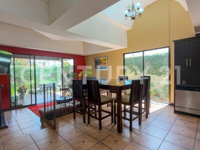 Venta de casa en Guápiles centro — Foto 5