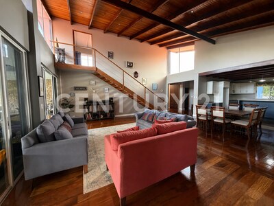 Venta de Casa con amplio terreno en San Isidro, Heredia — Foto 8