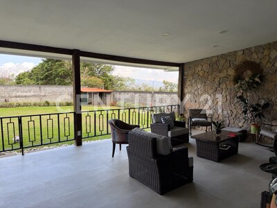 Venta de Casa con amplio terreno en San Isidro, Heredia — Foto 17