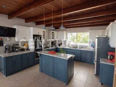 Venta de Casa con amplio terreno en San Isidro, Heredia — Foto 4
