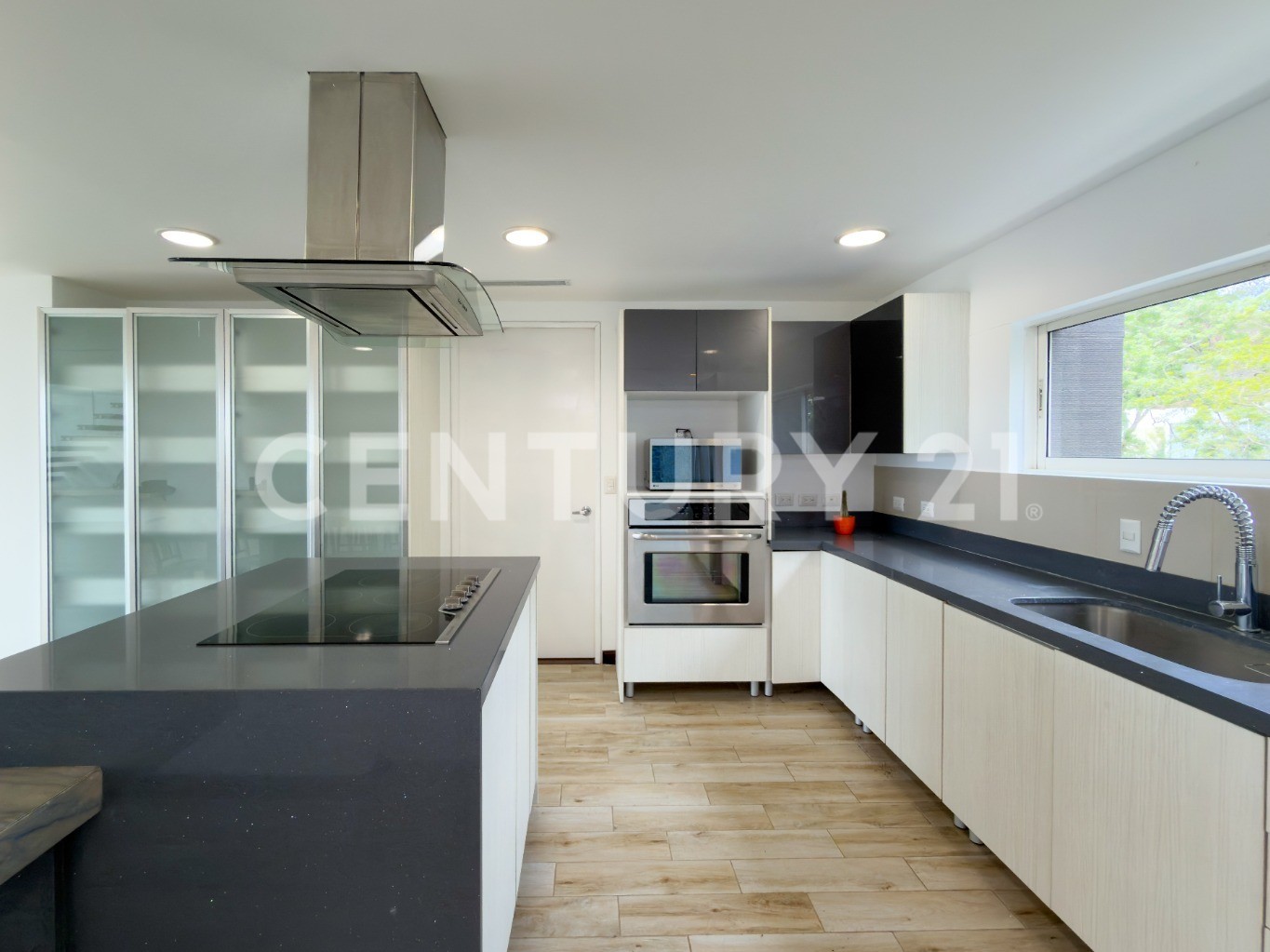 Venta de Penthouse con acceso privado por ascensor en San Rafael de Escazú — Foto 13