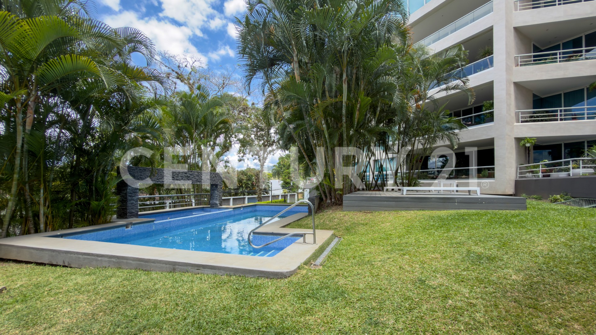 Venta de Penthouse con acceso privado por ascensor en San Rafael de Escazú — Foto 26