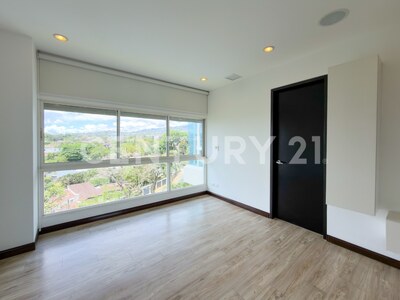 Venta de Penthouse con acceso privado por ascensor en San Rafael de Escazú — Foto 21
