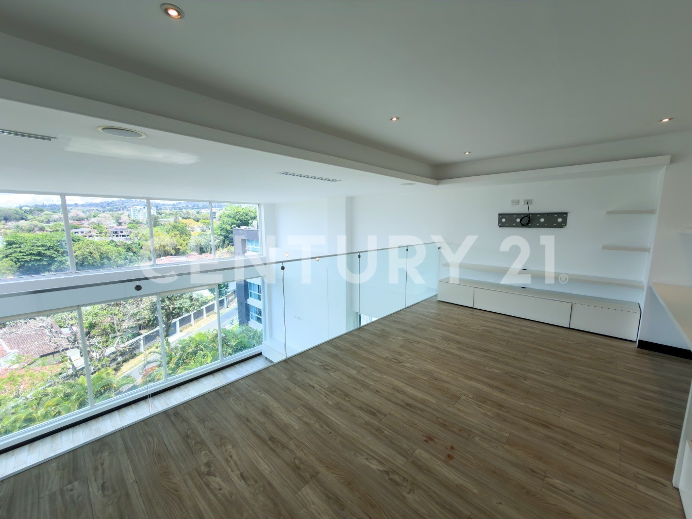Venta de Penthouse con acceso privado por ascensor en San Rafael de Escazú — Foto 20