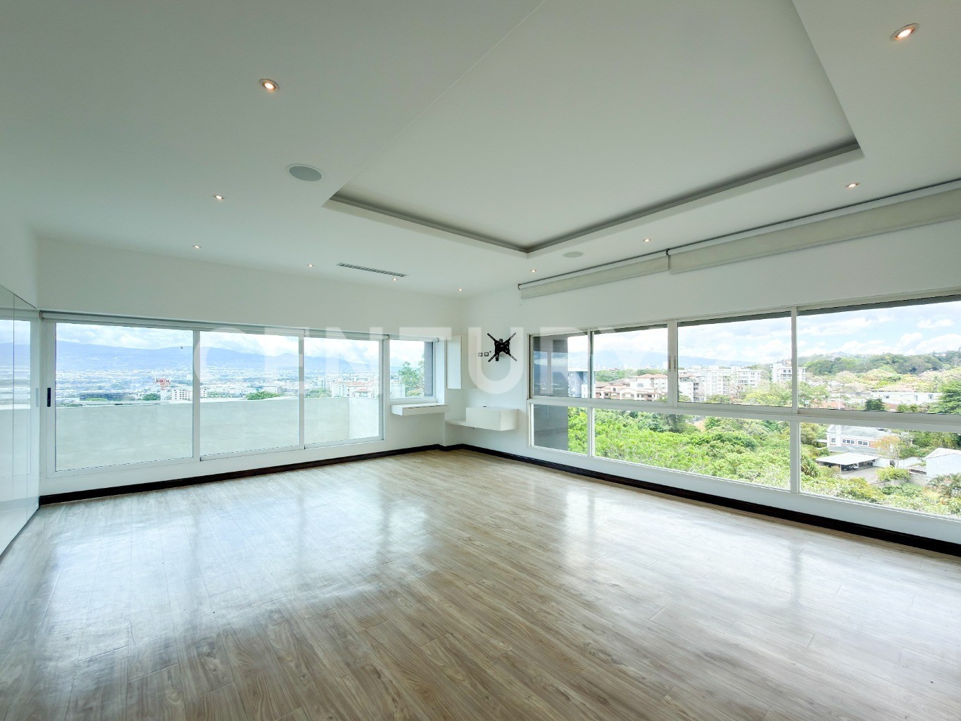 Venta de Penthouse con acceso privado por ascensor en San Rafael de Escazú — Foto 18