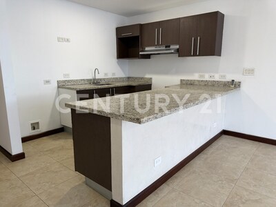 Venta de apartamento en Torres de Paseo Colón, San José — Foto 6