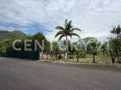 En venta, Quinta en Salitral de Santa Ana en residencial cerrado — Foto 2
