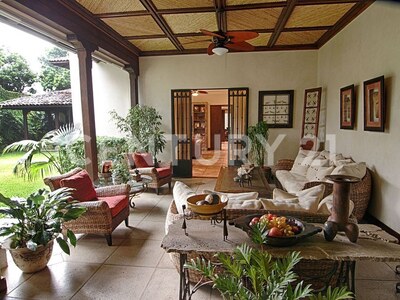Venta Espectacular casa Condominio Hacienda Real — Foto 16