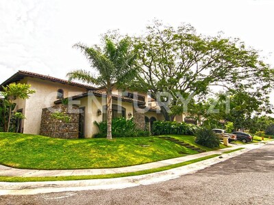 Venta Espectacular casa Condominio Hacienda Real — Foto 6