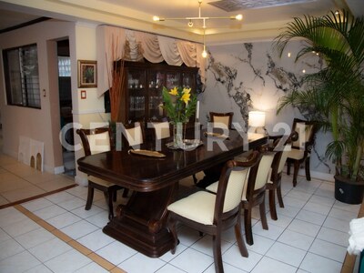 se vende espectacular casa en Rohrmoser — Foto 6