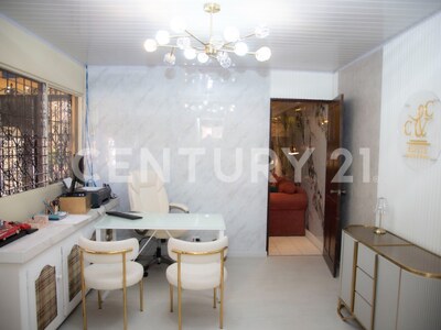 se vende espectacular casa en Rohrmoser — Foto 17