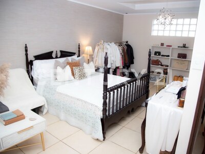 se vende espectacular casa en Rohrmoser — Foto 12