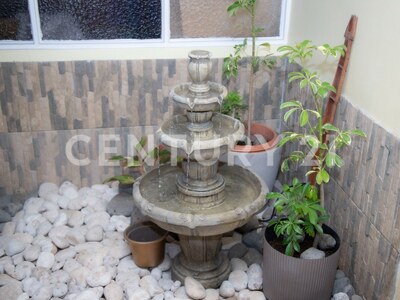 se vende espectacular casa en Rohrmoser — Foto 20