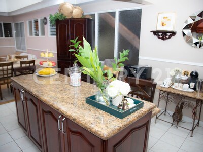 se vende espectacular casa en Rohrmoser — Foto 23