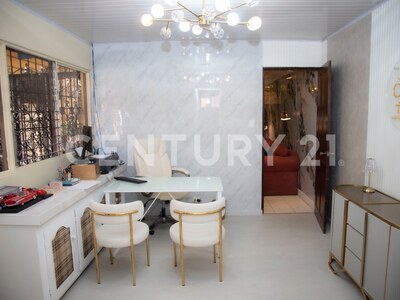 se vende espectacular casa en Rohrmoser — Foto 16