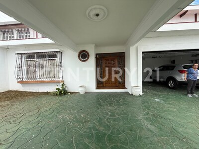 Se vende amplia casa en Sabana — Foto 3