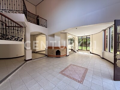 Casa de alta gama en venta, Residencial Altamonte, Granadilla - Curridabat. — Foto 11