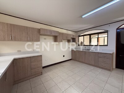 Casa de alta gama en venta, Residencial Altamonte, Granadilla - Curridabat. — Foto 57